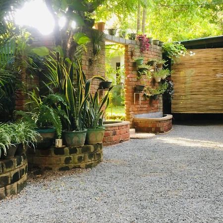 Mowgli Cottage Сигирия Екстериор снимка